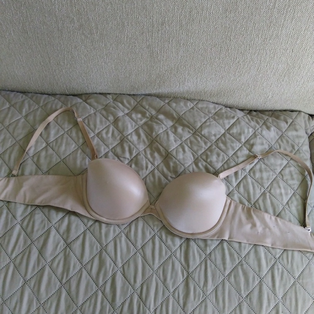 Victoria Secret padded bra (removable straps)